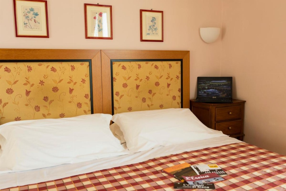 Room image 5